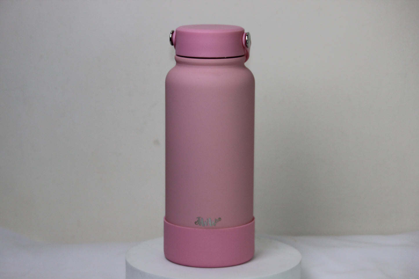 Blush Pink Insulated Stainless Steel Water Bottle – Leakproof, Minimal & Travel Friendly