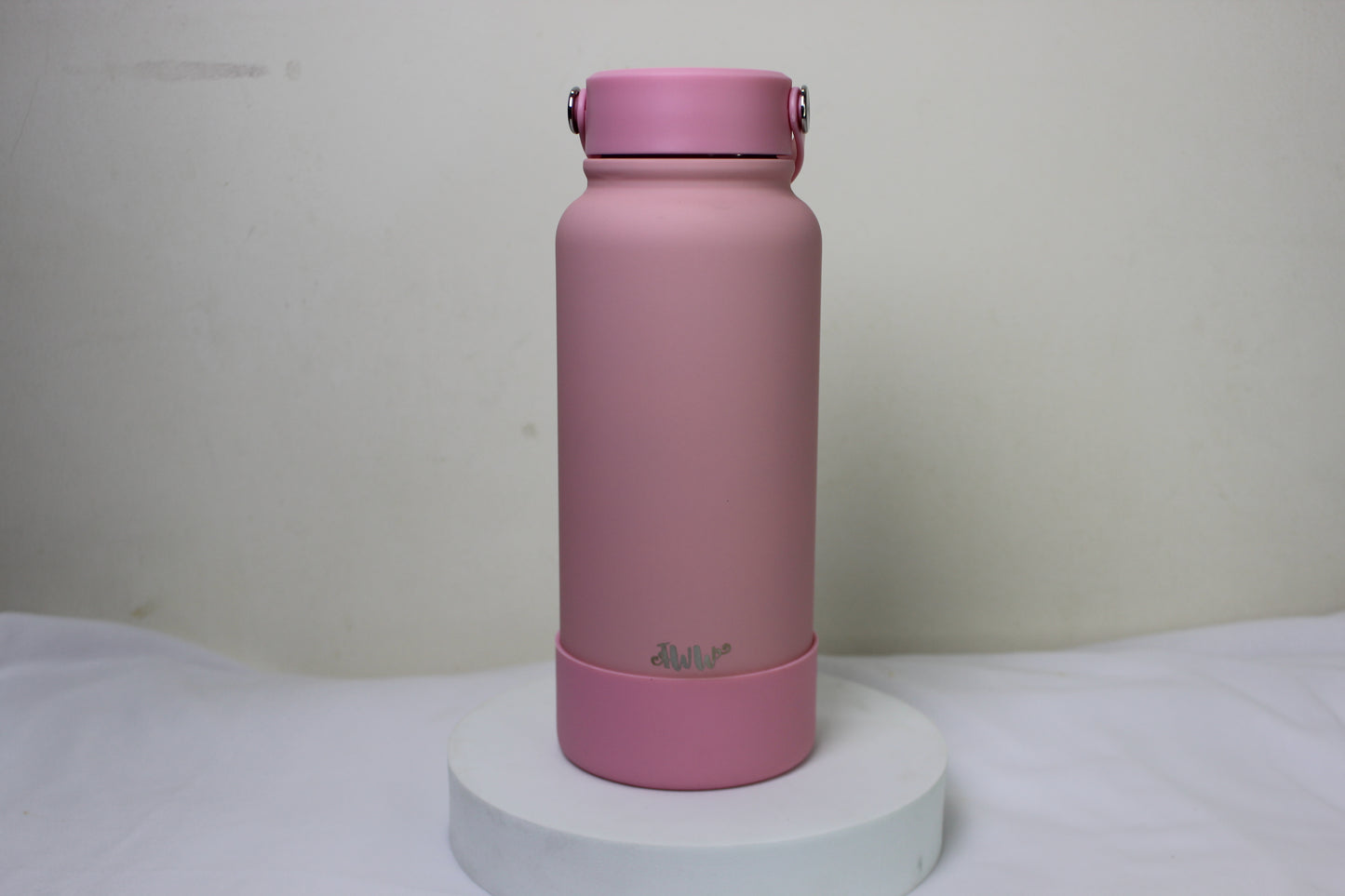 Blush Pink Insulated Stainless Steel Water Bottle – Leakproof, Minimal & Travel Friendly