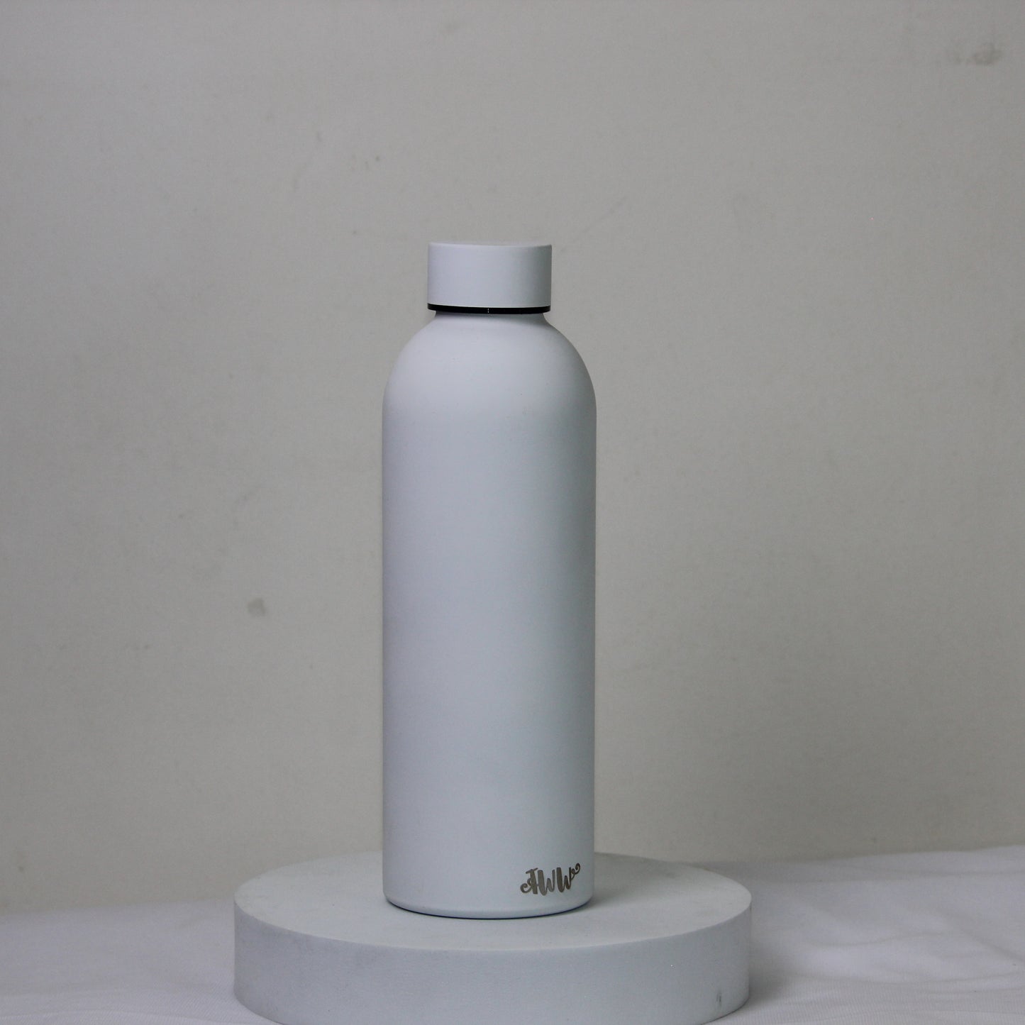 Pure Snow Insulated Stainless Steel Water Bottle – Minimal, Leakproof & Reusable